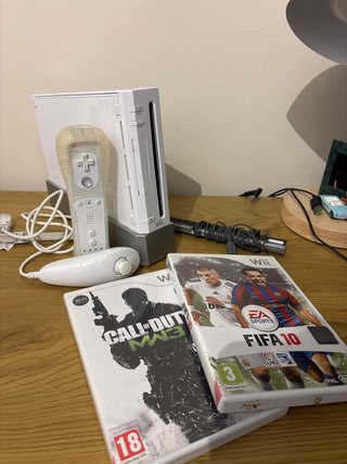 Consola Nintendo Wii con 2 juegos