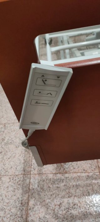 Cama Ortopédica Invacare de Madera