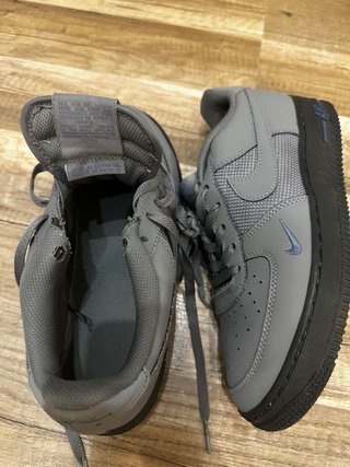 Nike Air Force 1 Gris Talla 39