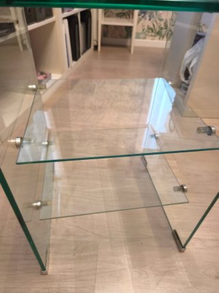 Mesa Auxiliar de Cristal Templado Curvado
