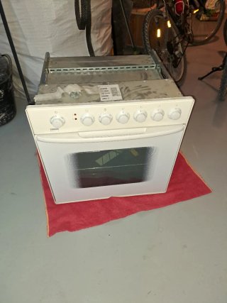 Horno y vitrocerámica Zanussi nuevo sin usar