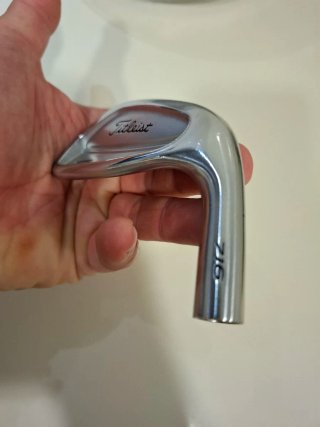 Hierro 8 Titleist CB 716 Forged