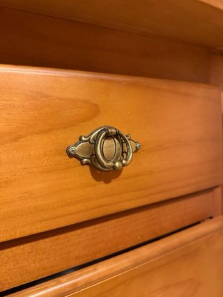 Tavolo in legno con 4 cassetti
