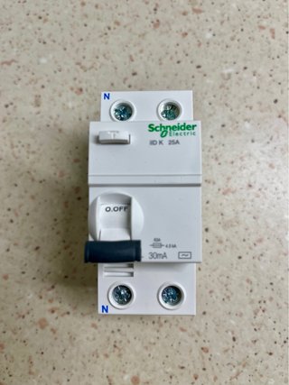 Interruptor Diferencial Schneider