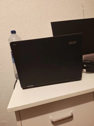 Portátil Acer TravelMate Spin B3