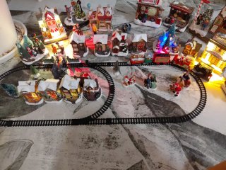 Trenecito para pueblo navideño, lo uso de atrezo