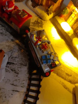 Trenecito para pueblo navideño, lo uso de atrezo