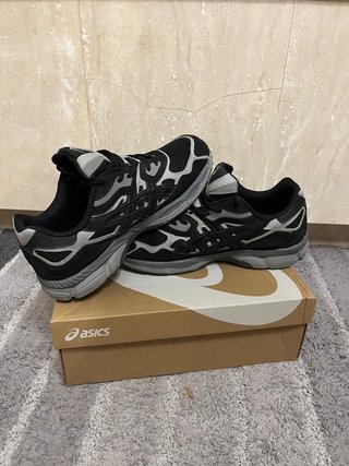 Asics Gel Nyc Negras/Grises