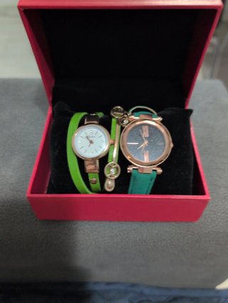 Set de 2 Relojes con Correa Verde