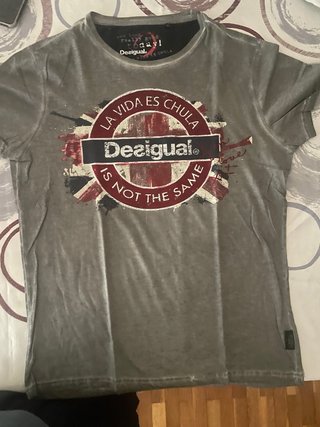 Camiseta Desigual Gris