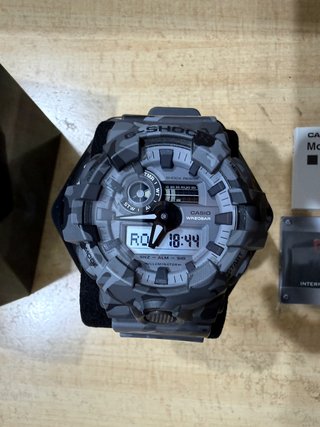 Casio G-Shock GA-100CM Camuflaje Gris