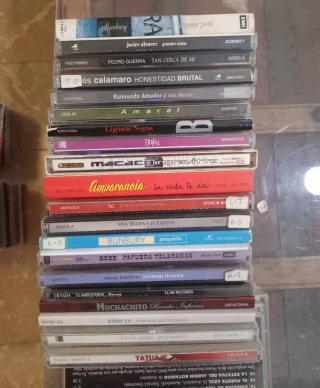 Lote de 60 CDs de Música Pop-Rock Nacional