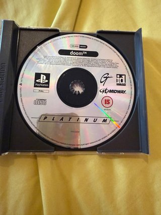Doom Platinum PS1 Firmado