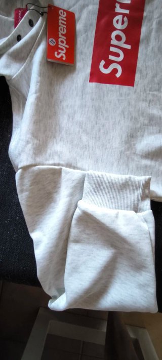 Sudadera Supreme Gris