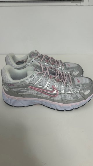 Zapatillas Nike Plateadas y Rosas