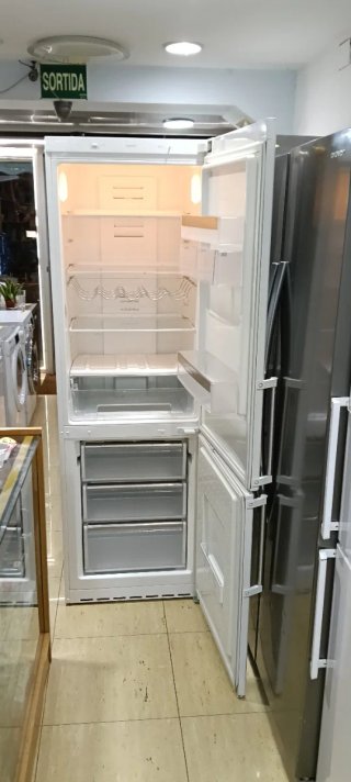 NEVERA COMBI SIEMENS NO FROST ENERGÍA A+