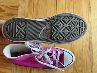 Converse rosas altas practicamente nuevas.