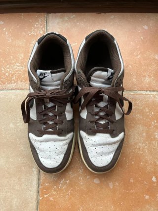 Zapatillas Nike Marrones y Blancas