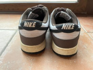 Zapatillas Nike Marrones y Blancas