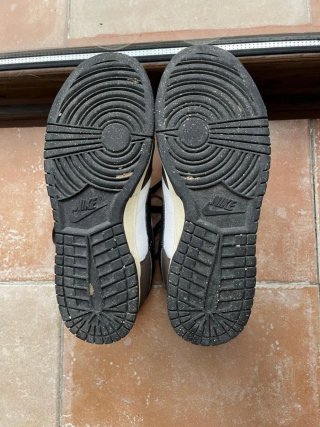 Zapatillas Nike Marrones y Blancas