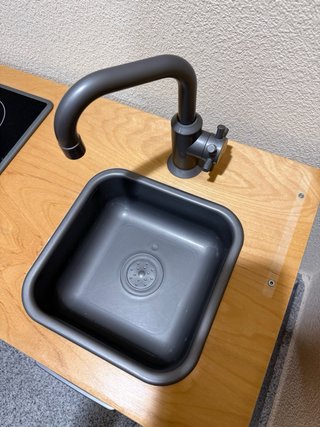 Cocinita de juguete de madera