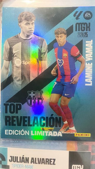 Cromo Lamine Yamal Top Revelación Panini 24/25