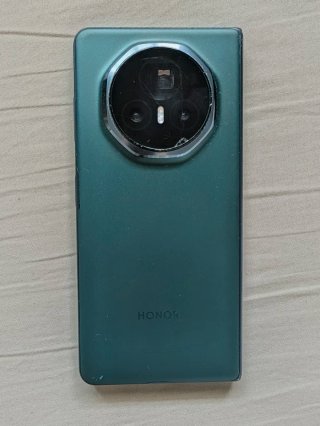 HONOR MAGIC V3