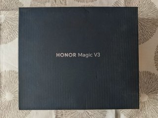 HONOR MAGIC V3