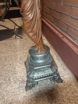Escultura Vintage Mujer Bronce Flores