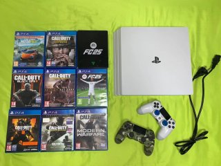 Consola PS4 Pro Bianca + 8 Giochi + 2 Controller