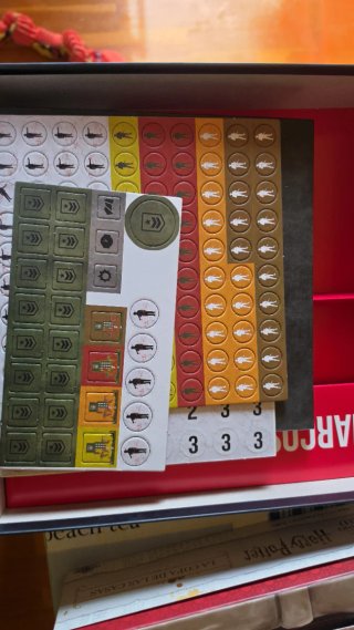 Juego de mesa Narcos: Plata o Plomo