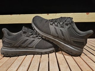 Zapatillas adidas Triple Black Talla 45