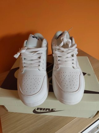 Nike Air Jordan 1 Low x Travis Scott Blanco