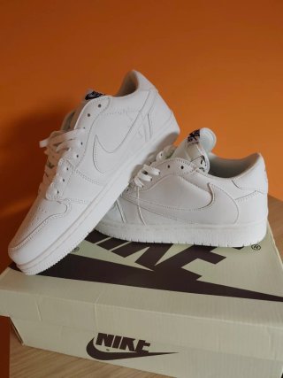 Nike Air Jordan 1 Low x Travis Scott Blanco
