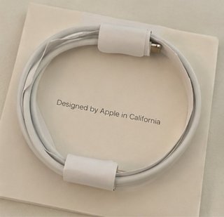 Audifonos recreando AirPods 4ta Generación