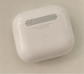 Audifonos recreando AirPods 4ta Generación
