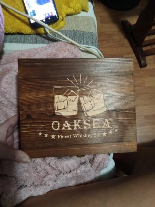 Caja de madera OAKSEA con 2 vasos