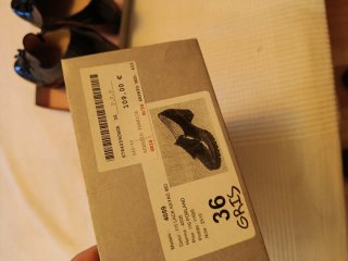 Zapato castellano charol mujer con tacón