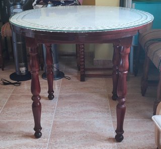 Mesa redonda madera más tapeta cristal