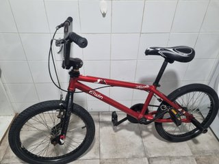 Bicicleta BMX Roja