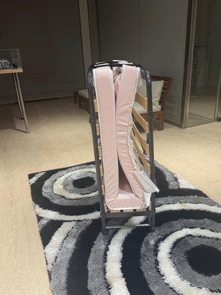Cama Plegable con Estructura Metálica