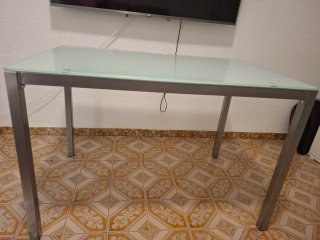 Mesa de Comedor con Sobre de Cristal