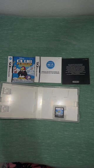 Club Penguin: Cuerpo de Pingüinos de Élite (DS)