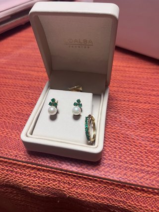 Conjunto Oro 18k Anillo y Pendientes LOALBA