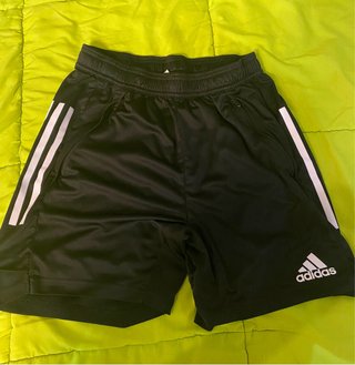 Pantalón corto Adidas negro 8 años aprox