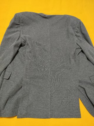 Americana gris hombre