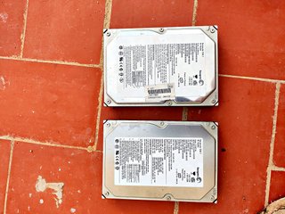 2 discos duros Seagate IDE 3,5" 80 GB y 40 GB
