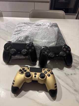 Playstation 4 Pro tutto incluso