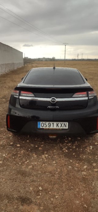 Opel Ampera 2013
