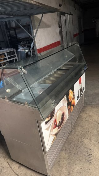 Vitrina expositora helados 1.65x75x1.31 buen estad